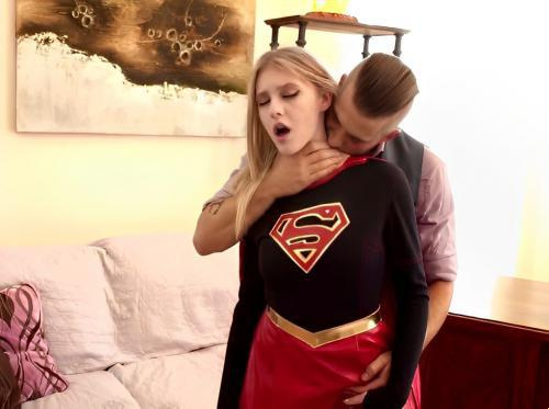Pemuda menghipnotis dan kemudian memperkosa supergirl