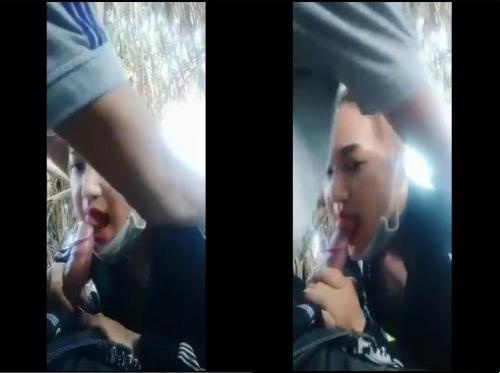Biarkan aku menyedot di gubuk kopi